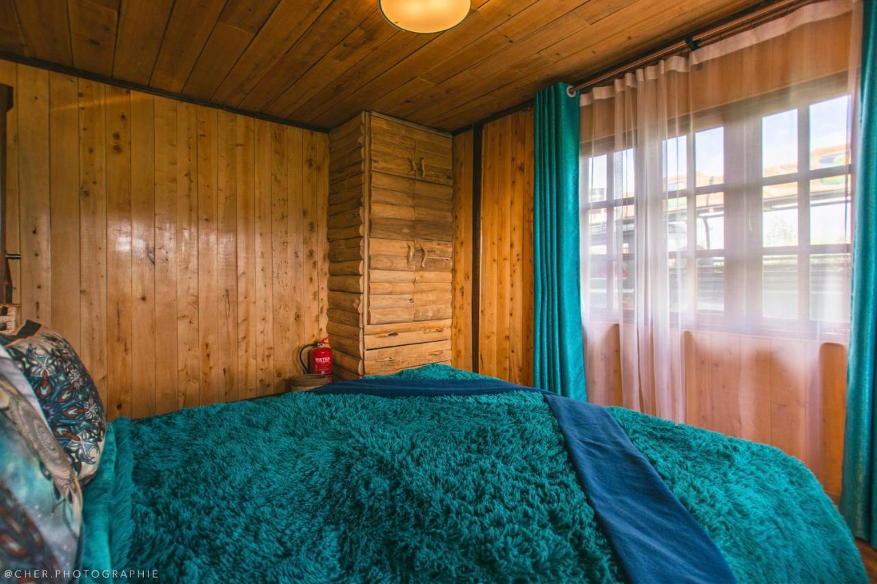 شقة The Wonky House Timau المظهر الخارجي الصورة